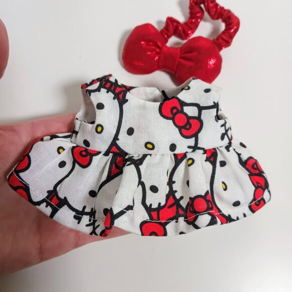 Custom Hello Kitty Dress and Metallic Bow Made to fit Labubu - Picture 5 of 6